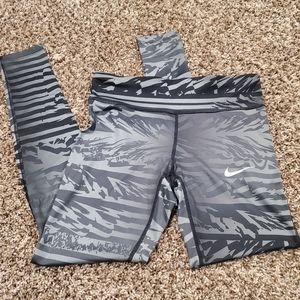 Nike Women's Dri-Fit Power Tights in Medium